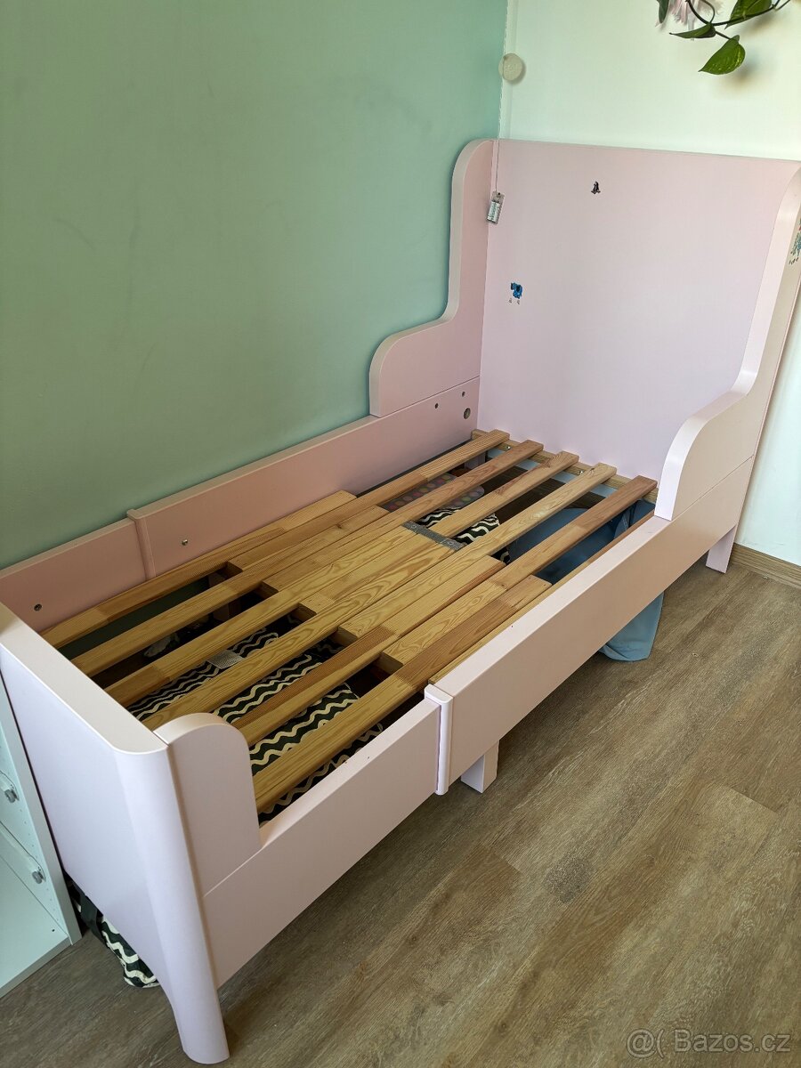 Busunge IKEA dětská postel