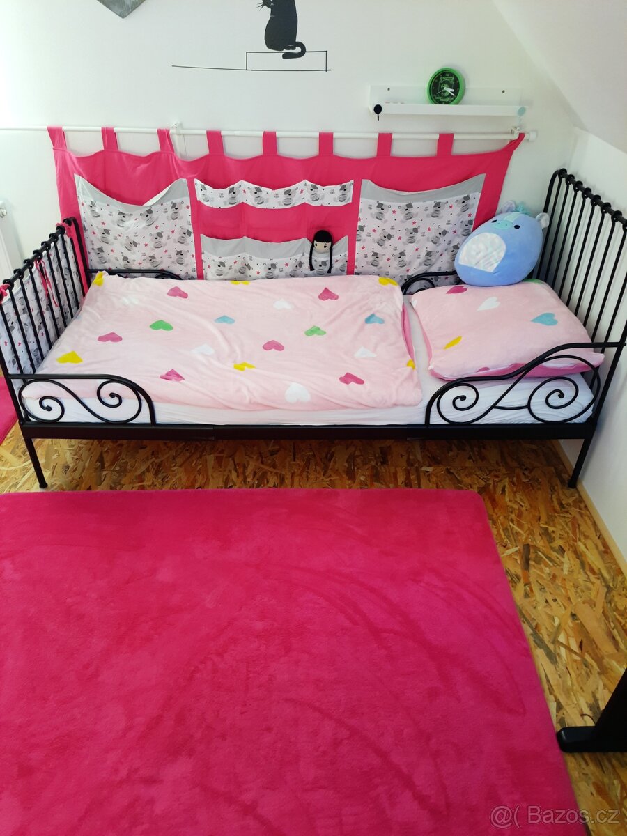 Rostoucí postel kovová Ikea