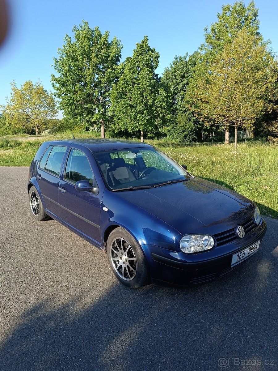 VW Golf 4