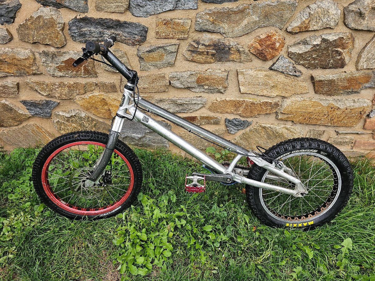 Trialové kolo 20"
