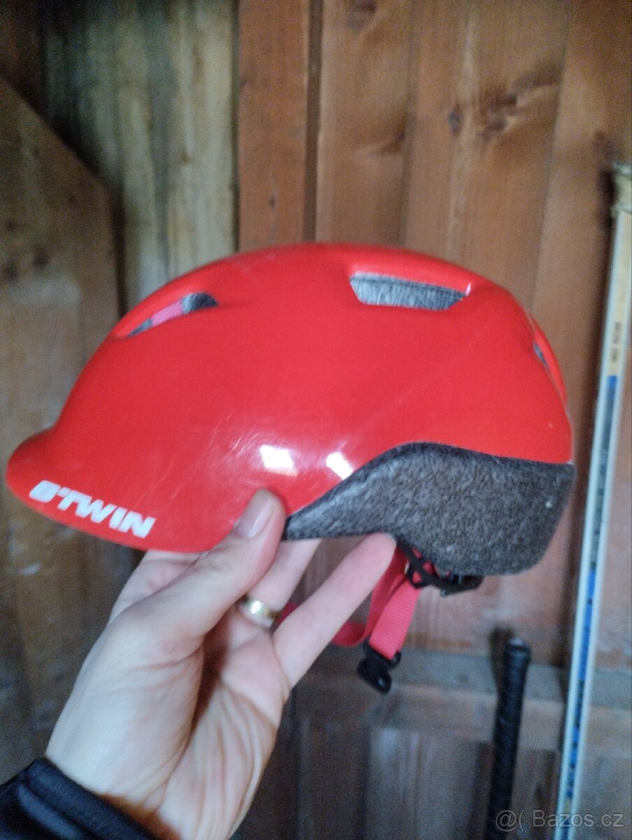 Helma Dětská na kolo vel 53-56 cm