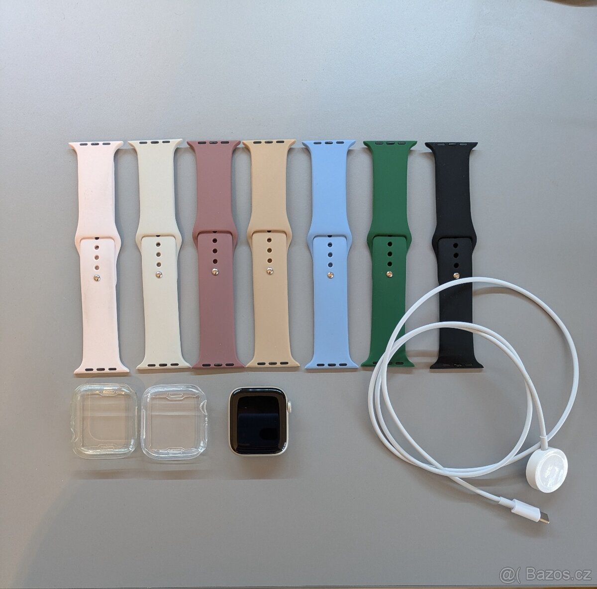 Apple Watch SE 44mm 2024 - hvězdně bílé