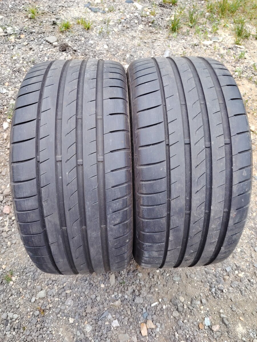 Prodám 2ks letních pneu Firestone 255/40 R18