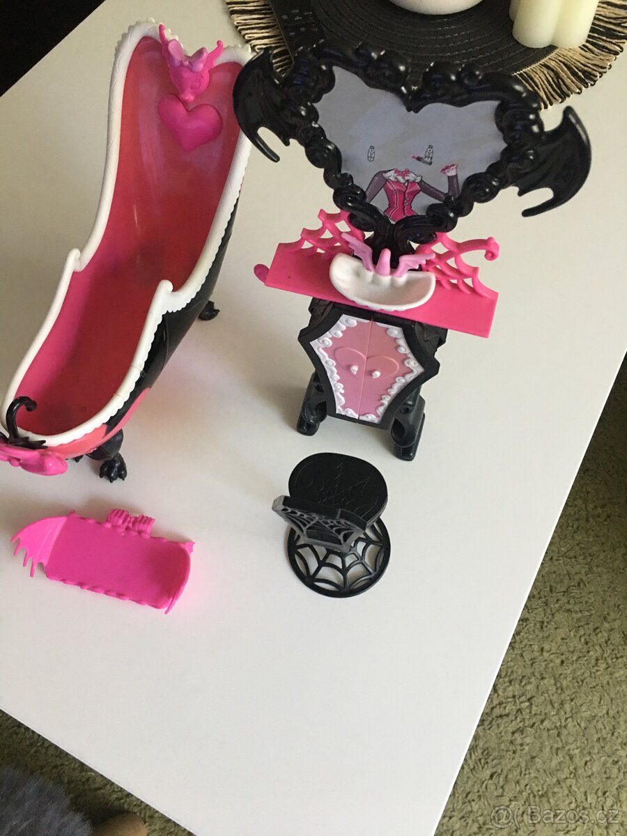 Doplňky koupelna pro panenky Monster High