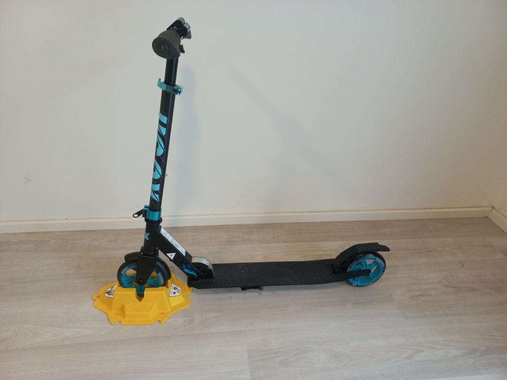 Koloběžka Delta-Sport skládací