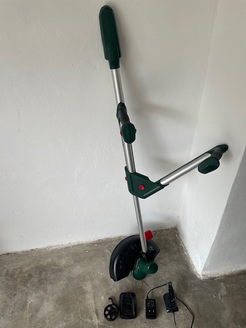 Strunová sekačka BOSCH