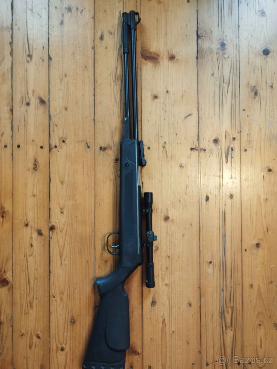 Vzduchovka Kandar WF600P s puškohledem 4x15