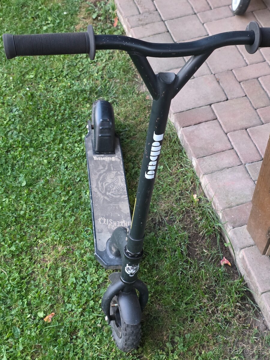 kvalitní teréní freestyle koloběžku JD Bug