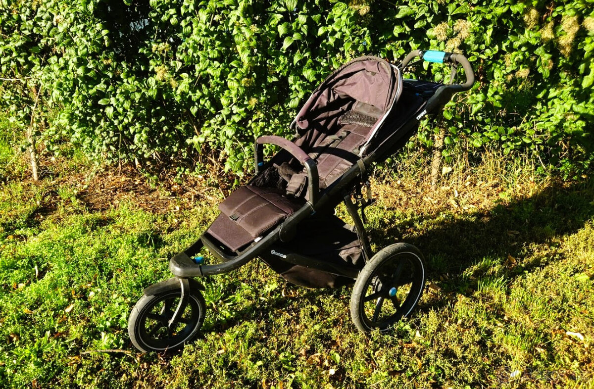 Thule Urban Glide 2 Black on Black