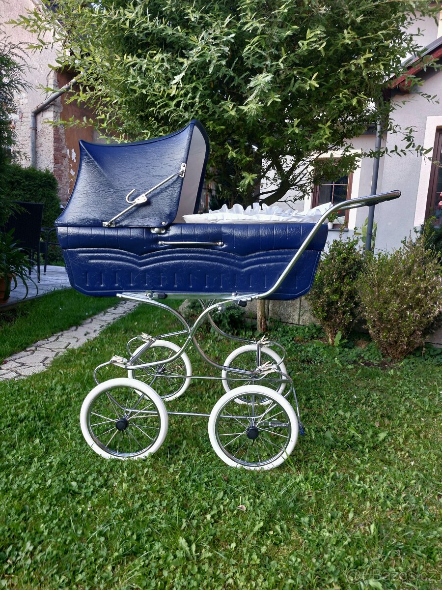 Retro kočárek