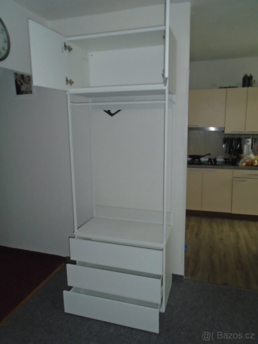 Otevřená skříň IKEA, PLATSA