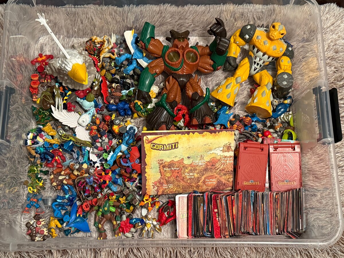 GORMITI /350 kartiček + 120 Gormitů/