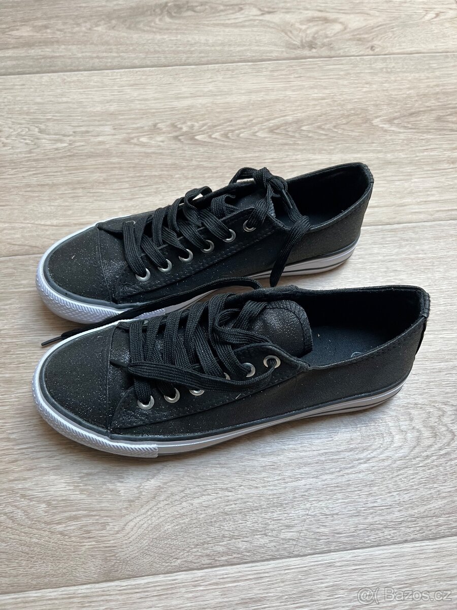 Dámské tenisky, vel.38-39