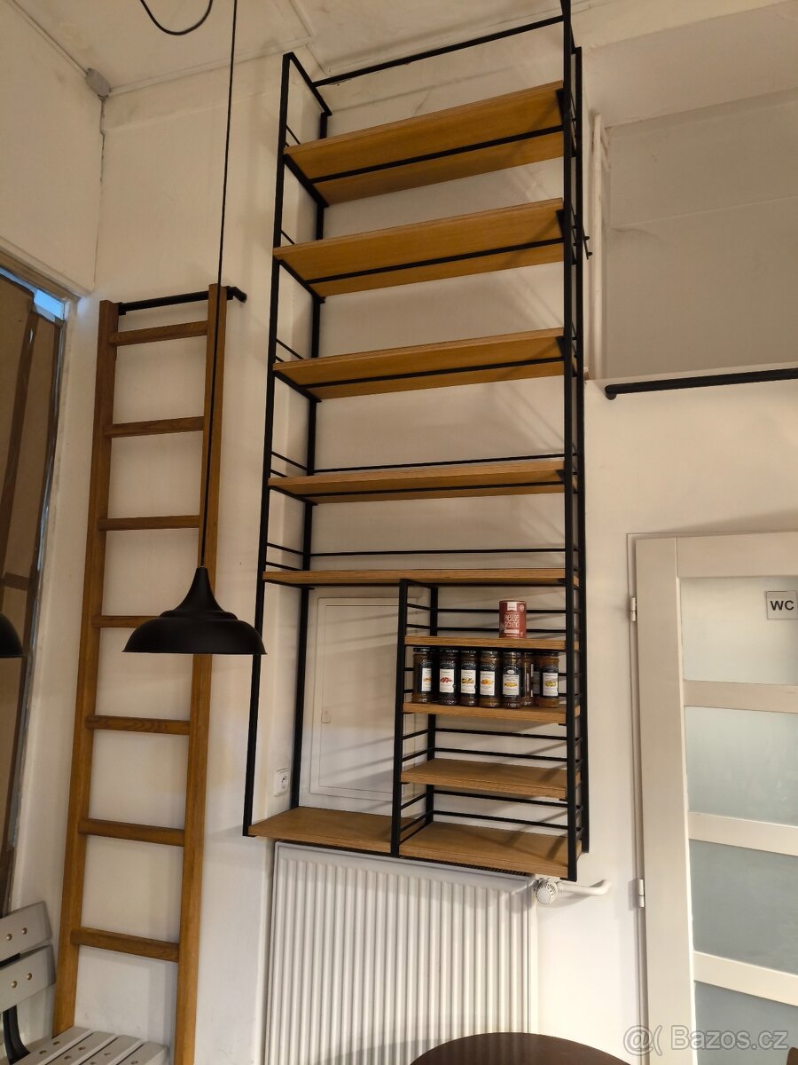 Regál na produkty masiv, kov