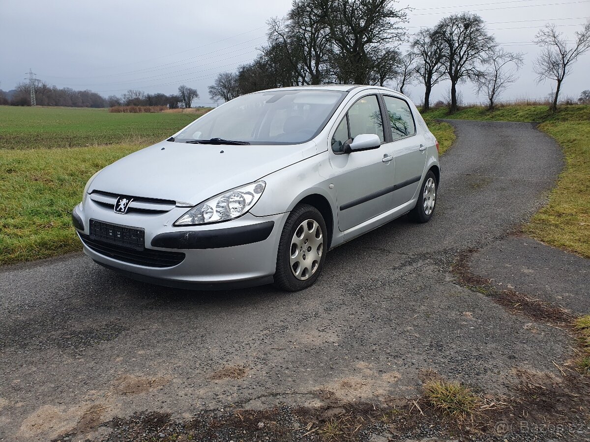 Peugeot 307 1.6i nová stk