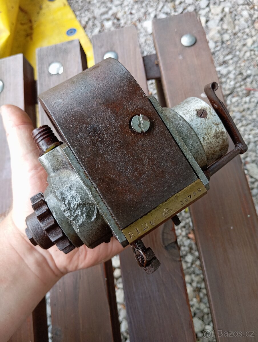 Prodám magneto na starý stabilní motor