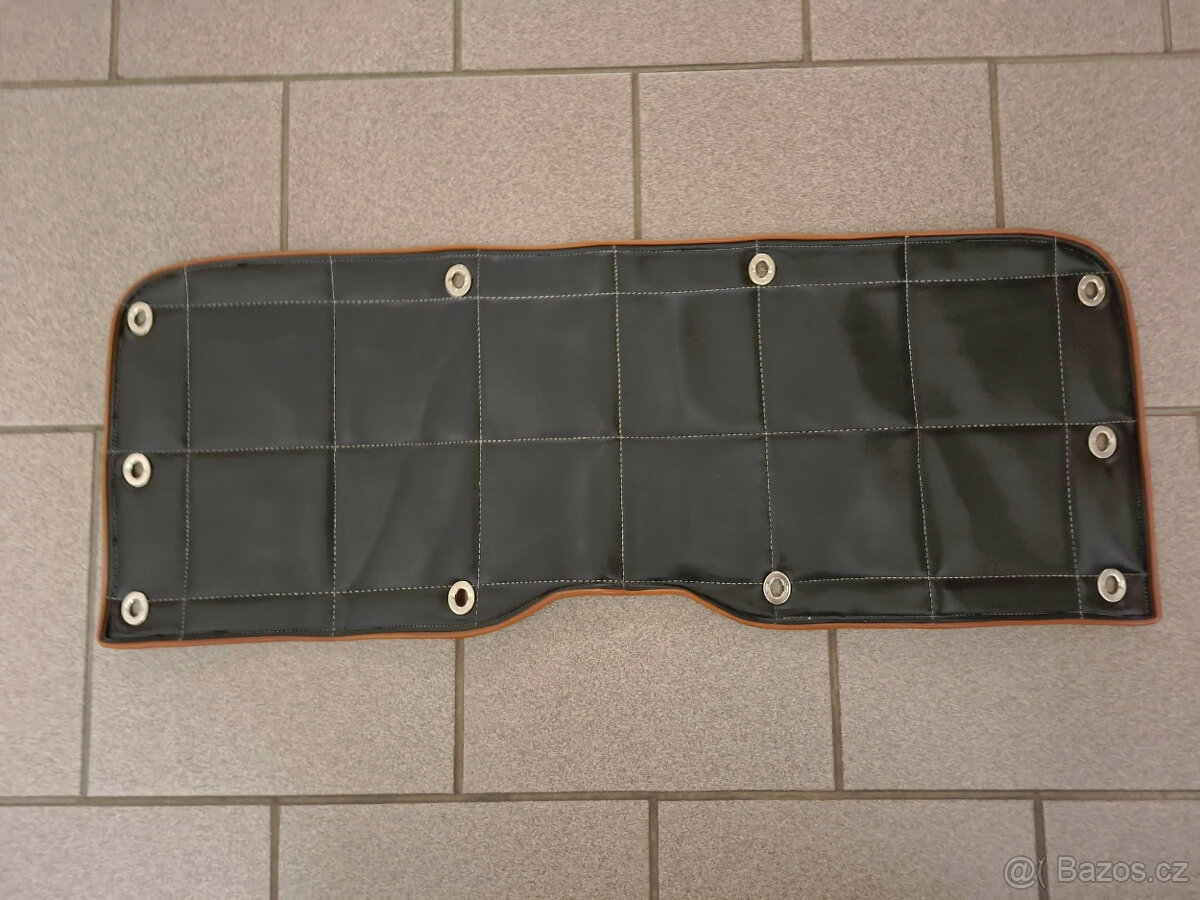 Dečka kapoty, dečka chlazení na Praga V3S