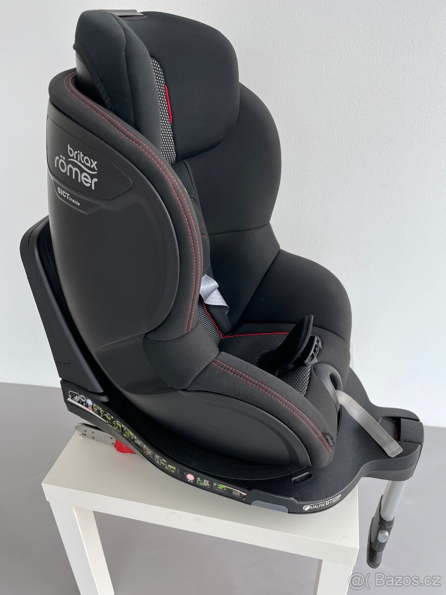 Britax Romer DUALFIX M i-SIZE Cool flow otočná spací poloha