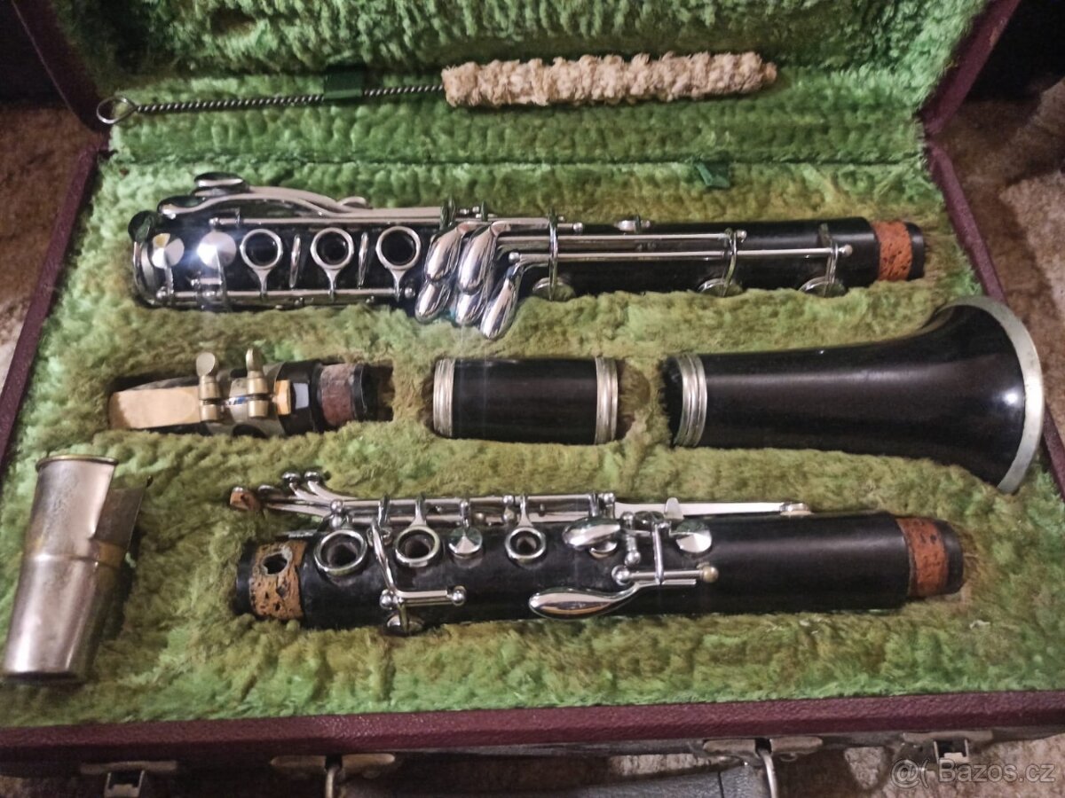 Saxofony, klarinety