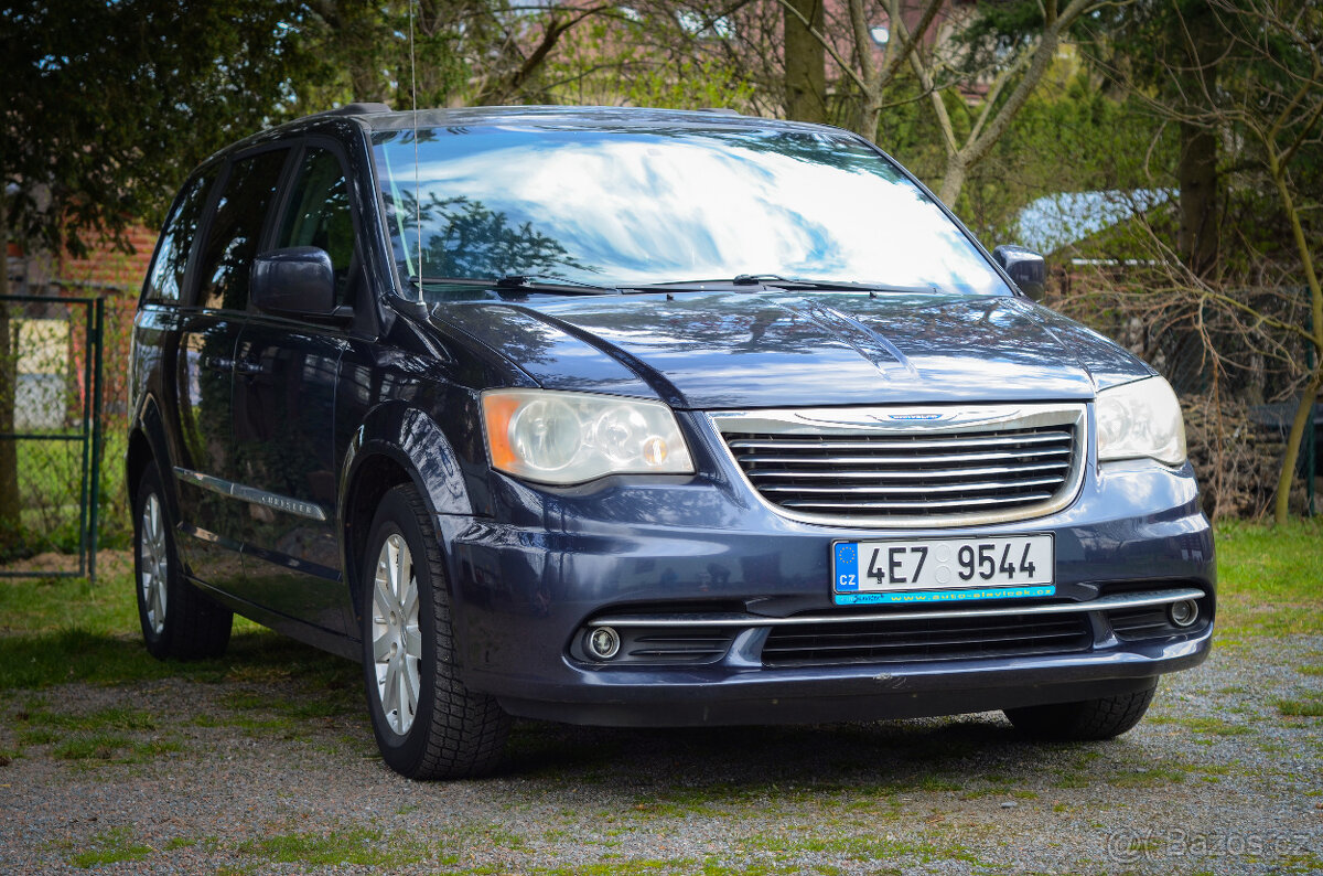 Chrysler Town and Country 3,6L V6 benzín