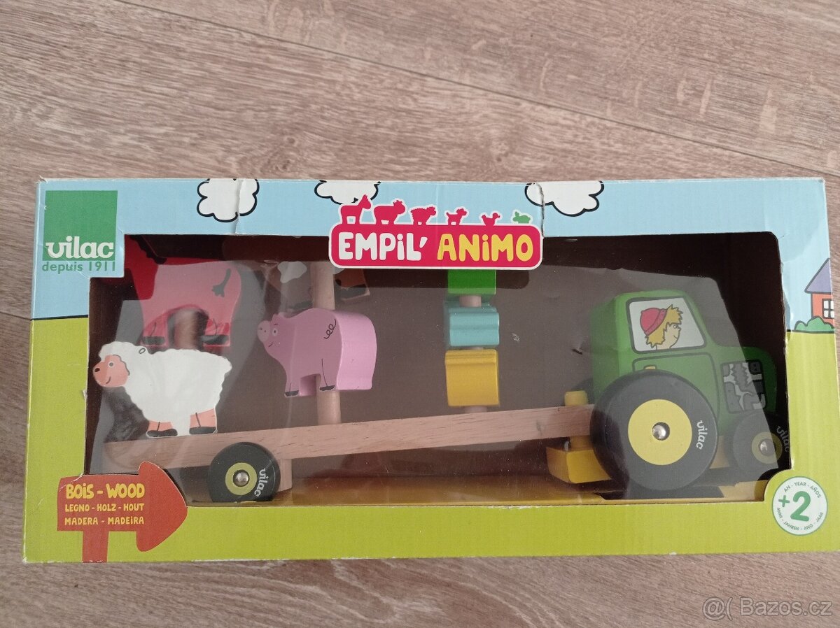 Dřevěný traktor se zvířátky Vilac