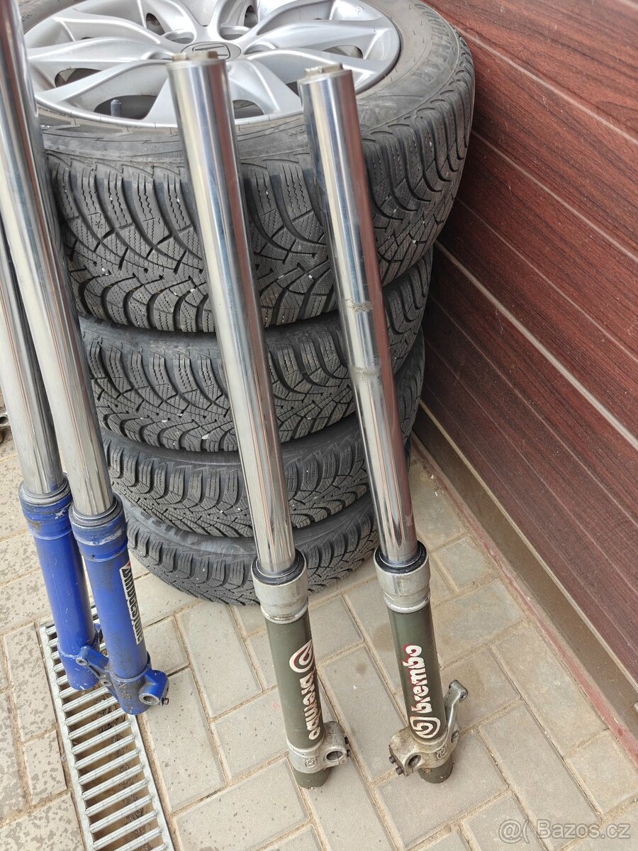 Husqvarna 610 / 410 - přední tlumiče