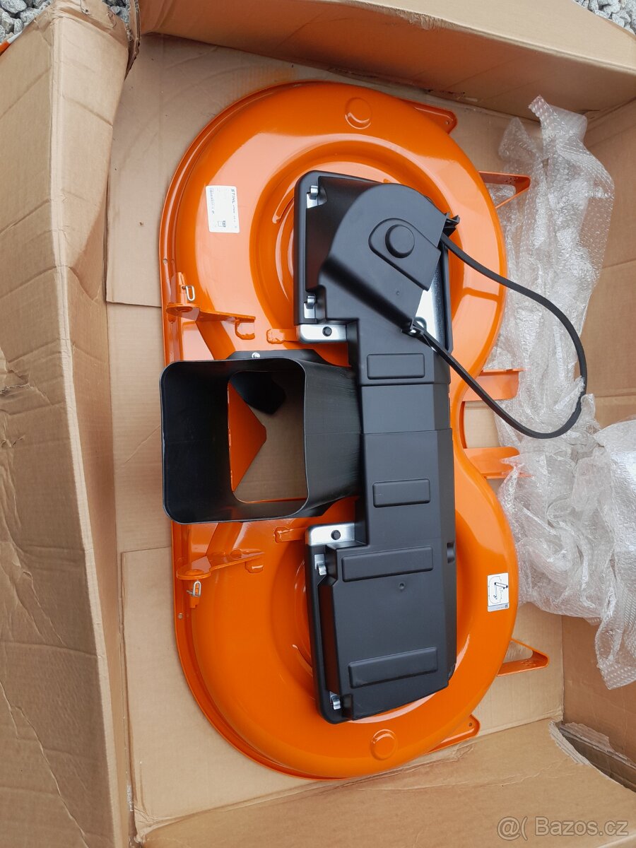 Zahradní traktor Stihl RT 6127 ZL