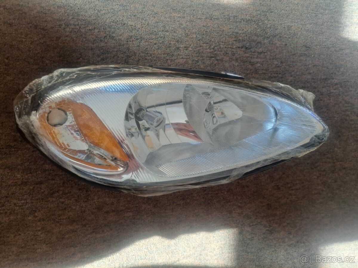Prodám světlá na auto Chrysler
