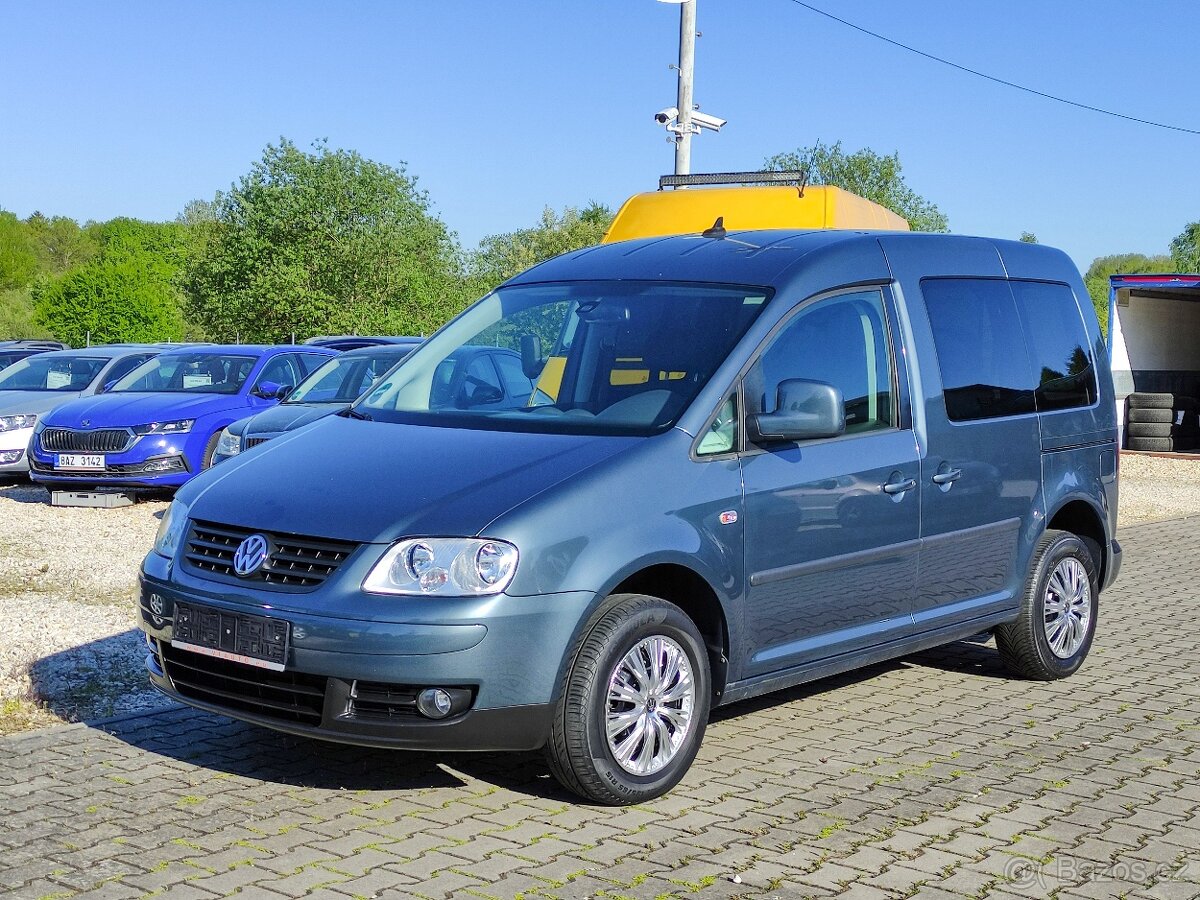 VW CADDY 1.6 MPi 75 KW LIFE,KLIMA,NAVI,PDC,BC,ZÁVĚS.