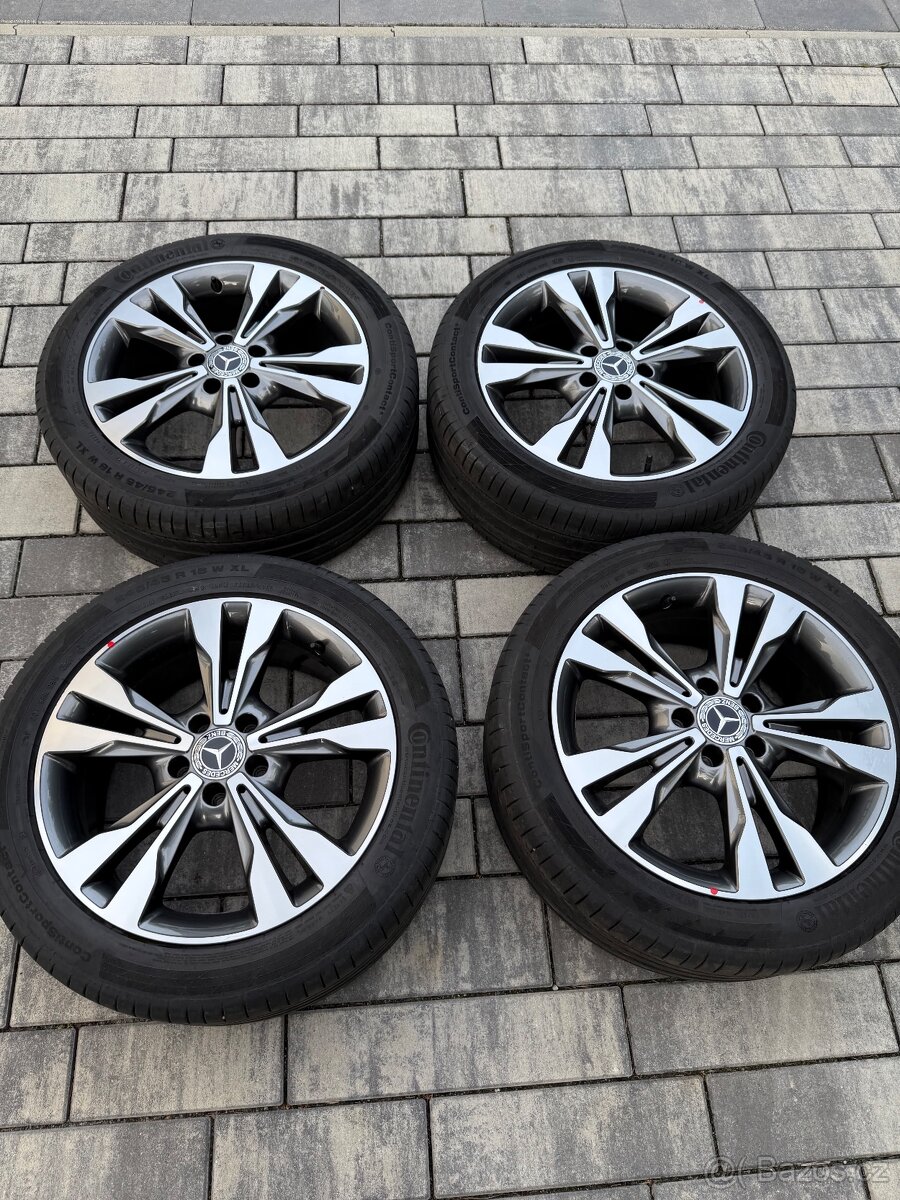Letní kola 18” Mercedes V class W447 original 245/45/18