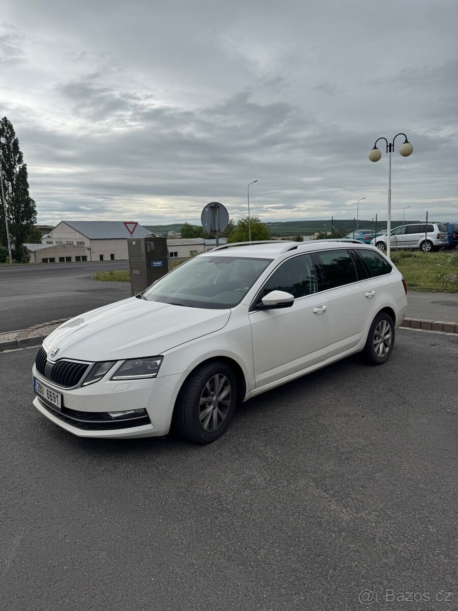Škoda octavia 2.0TDI 110kw , DSG, soleil LED
