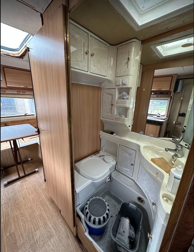 Hymer B534 ERYBA - obytné auto