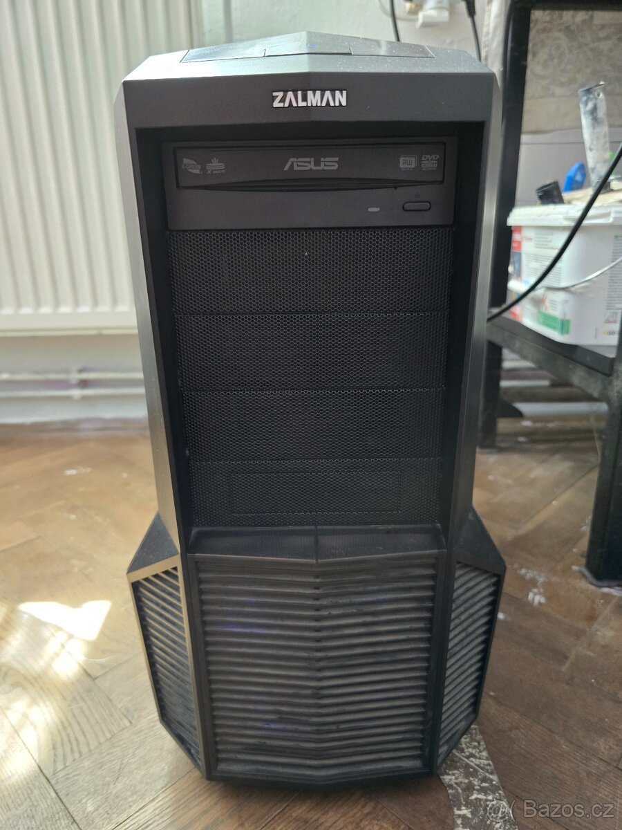 Prodám PC s Windows 10 + monitor 144hz