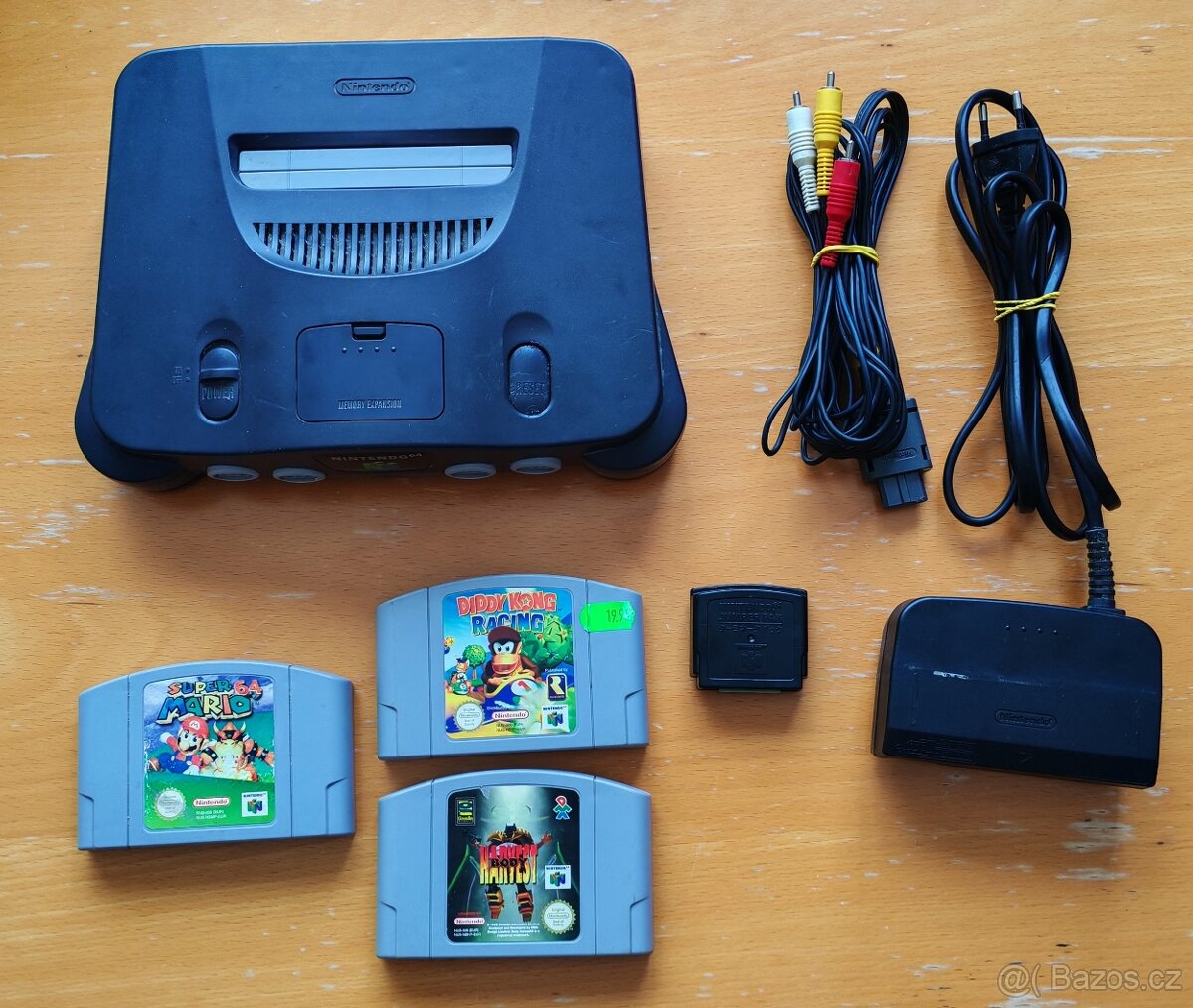 Nintendo 64 + 3 hry