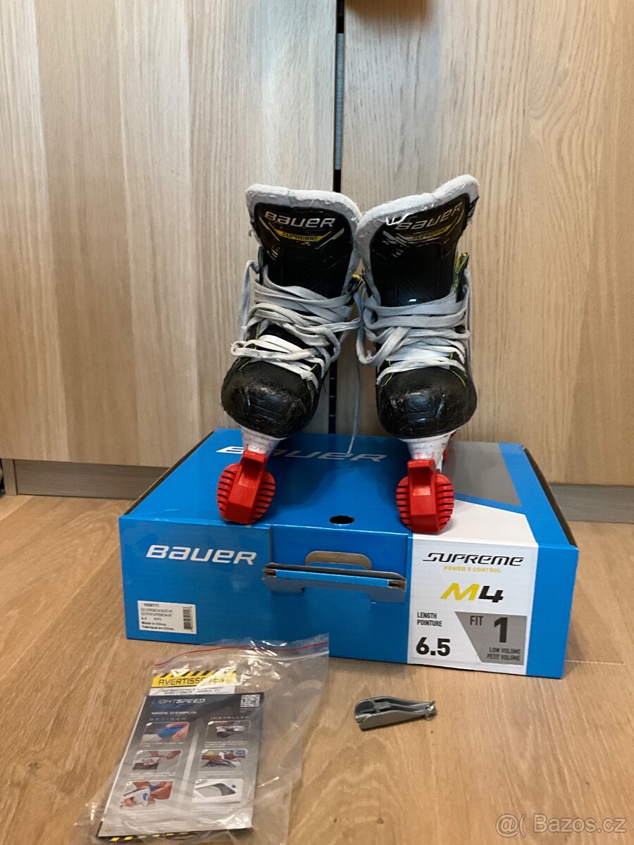 Hokeejové brusle Bauer Supreme M4 FIT1 velikost 6.5