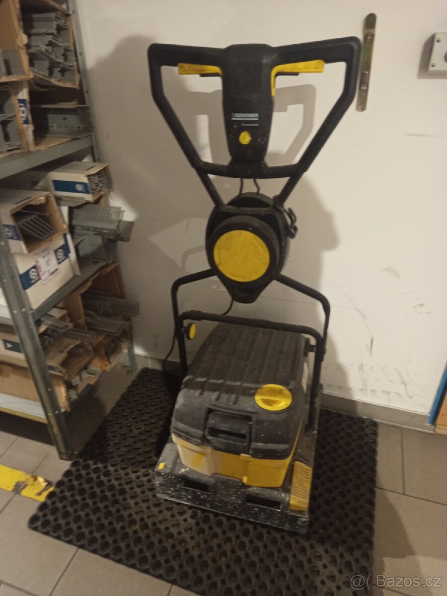 Podlahový čistič karcher