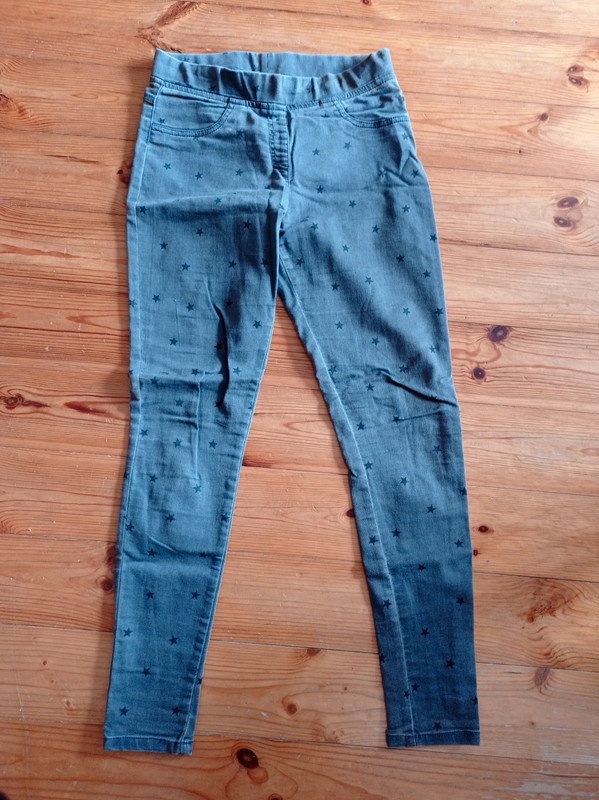 DŽÍNY, RIFLE S HVĚZDIČKAMI, VEL.164