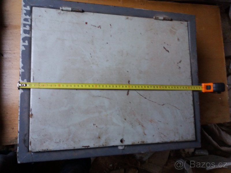 Plechový rozvaděč-různé velikosti