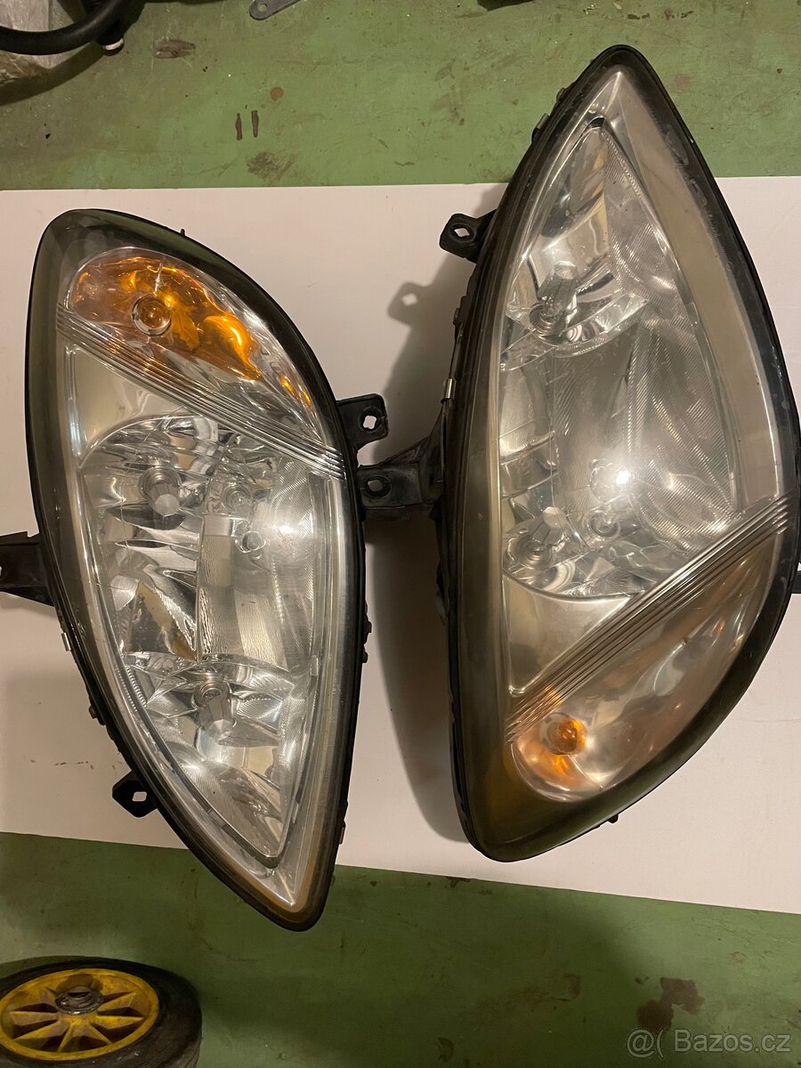 Světlomety Mercedes Benz Vito