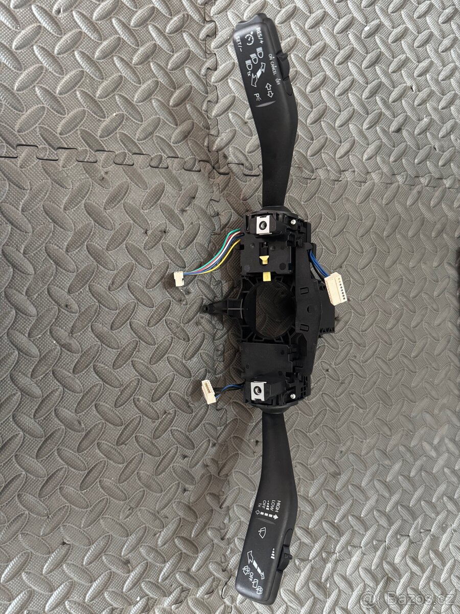 Nové nepoužité vracecí páčky 5K0