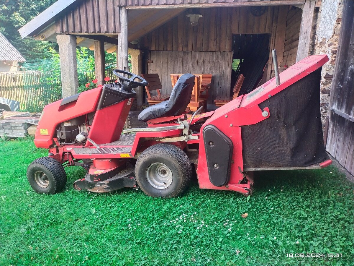 Zahradní traktor Counthax