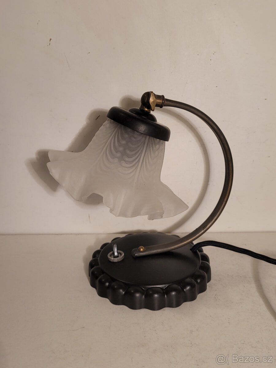 funkcionalistická lampa, bakelitová lampička, mat stínidlo