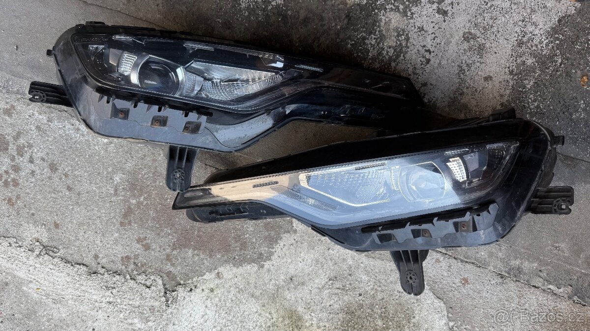 Přední světlomety Chevrolet Camaro