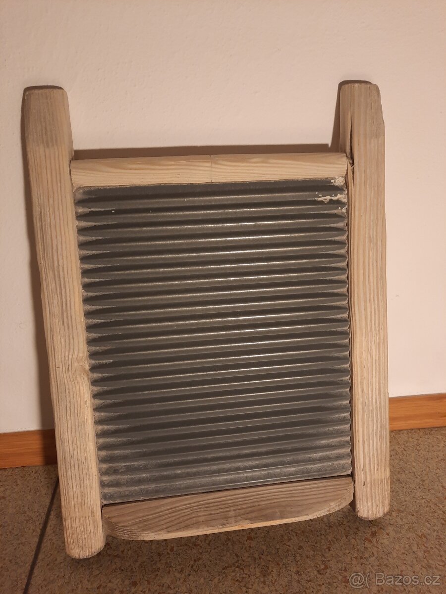 Valcha v perfektním stavu pro dekoraci