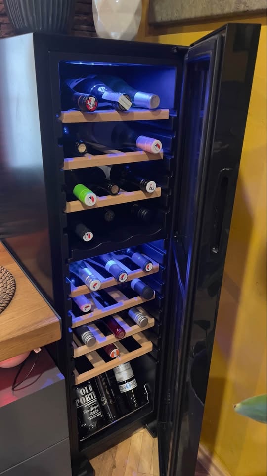 Vinotéka Guzzanti GZ 27DD