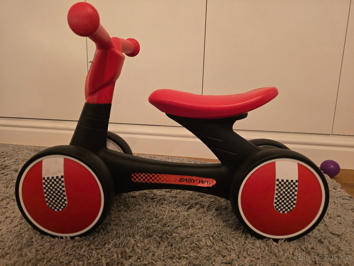 Odrážedlo Easyway Zopa červené