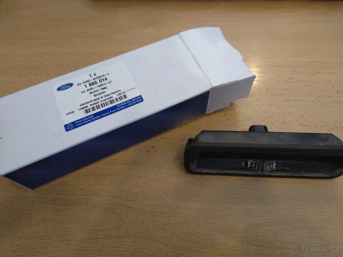 Spínač 5. Dveří Ford connect