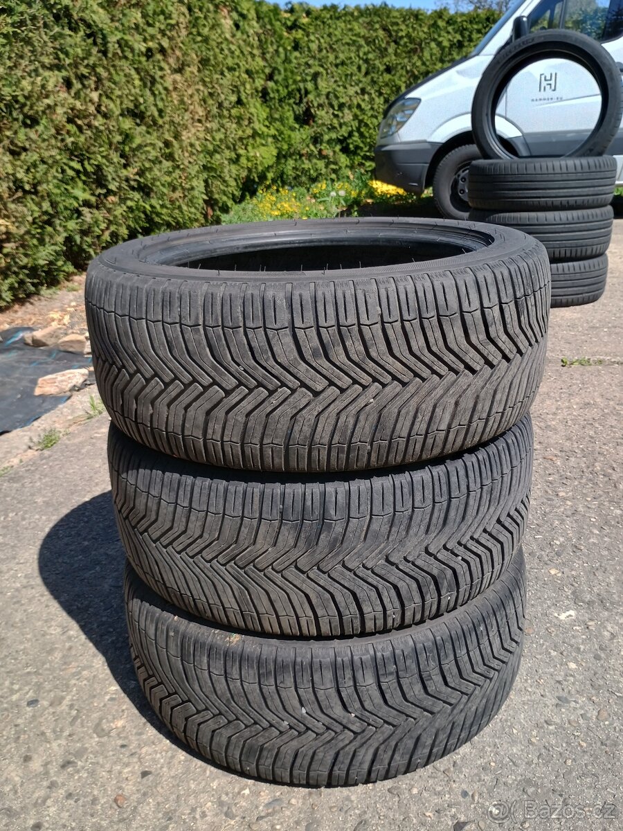 225/45/17 celoroční pneu Michelin 225/45 r17