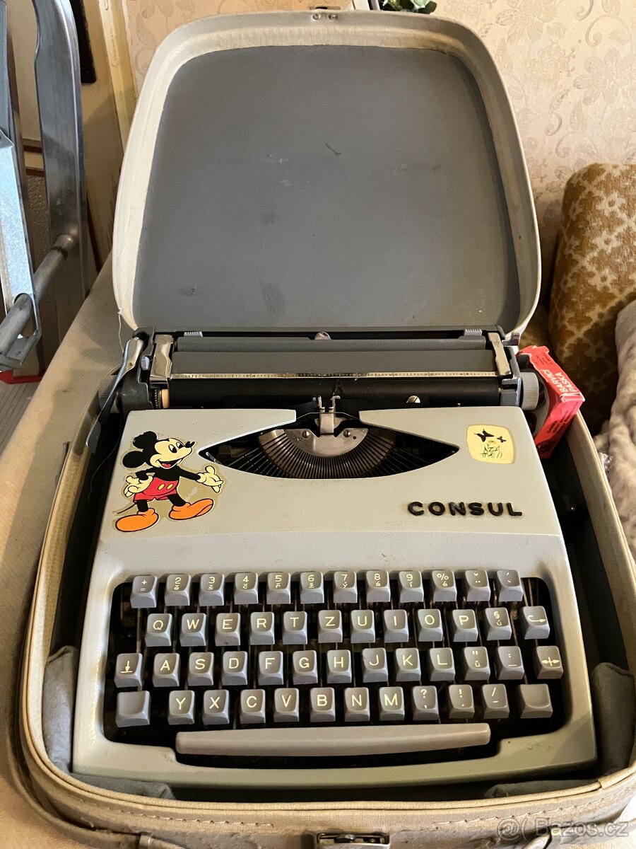 Psací stroj