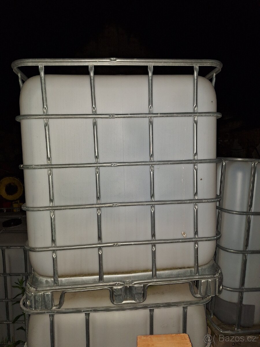 Nádrž 1000l Ibc
